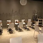 コーネリス