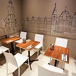 コーネリス ホテル