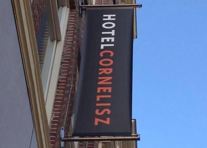 Отель Cornelisz 3*