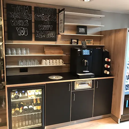 Hotel Cornelisz 3*