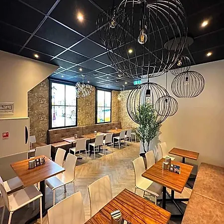 Hotel Cornelisz 3*